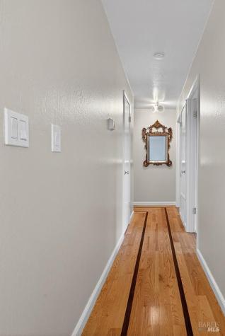 1435 Ivy Lane Petaluma CA 94954