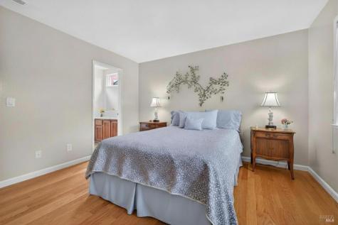 1435 Ivy Lane Petaluma CA 94954