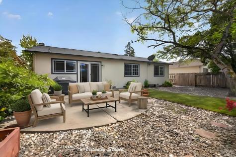 1435 Ivy Lane Petaluma CA 94954