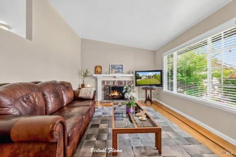 1435 Ivy Lane Petaluma CA 94954