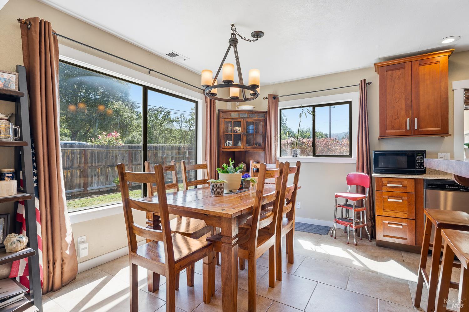2260 Old River Road Ukiah CA 95482