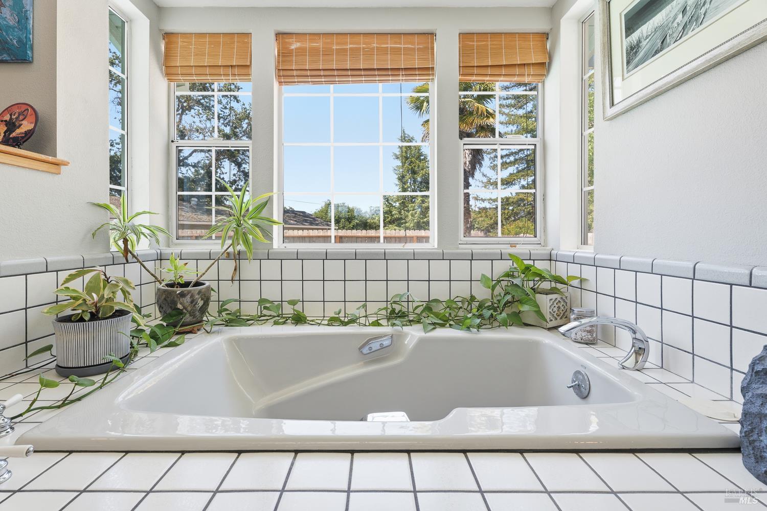 2260 Old River Road Ukiah CA 95482