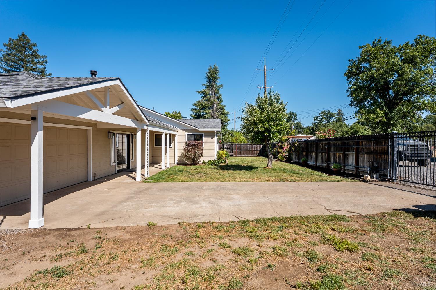 2260 Old River Road Ukiah CA 95482