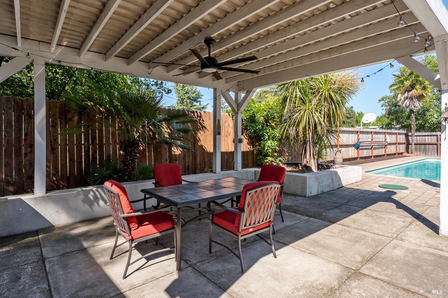 2260 Old River Road Ukiah CA 95482