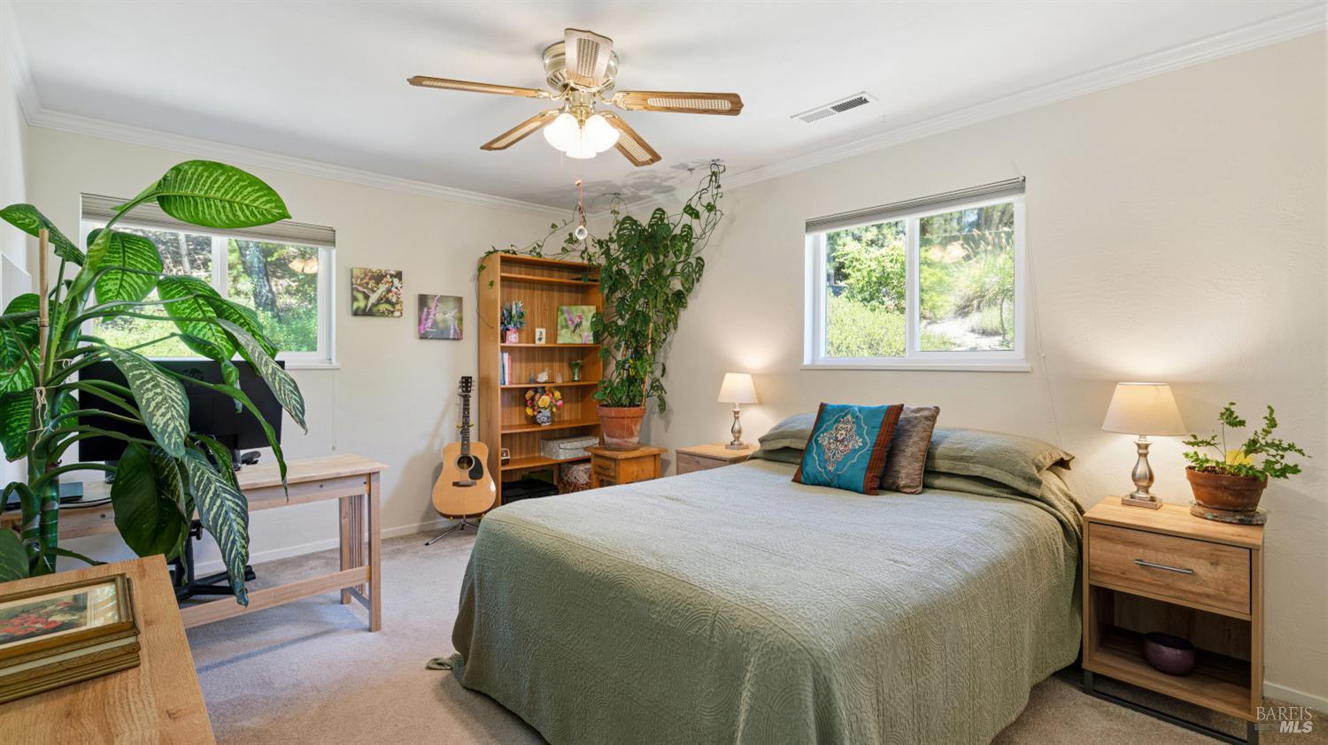 961 Chiquita Road Healdsburg CA 95448