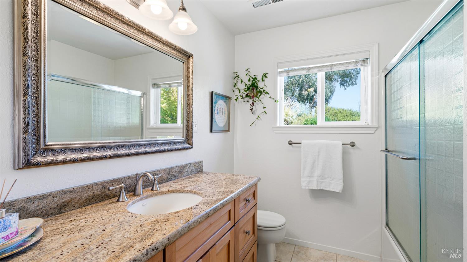 961 Chiquita Road Healdsburg CA 95448