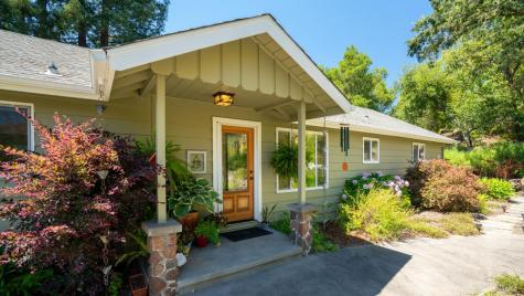 961 Chiquita Road Healdsburg CA 95448