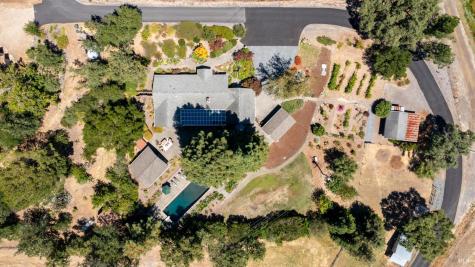 961 Chiquita Road Healdsburg CA 95448
