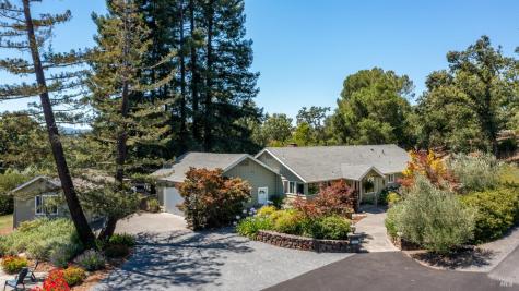 961 Chiquita Road Healdsburg CA 95448