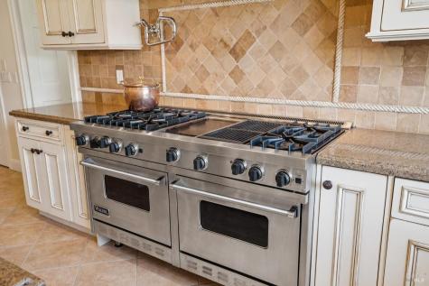 172 Pacheco Avenue Novato CA 94947
