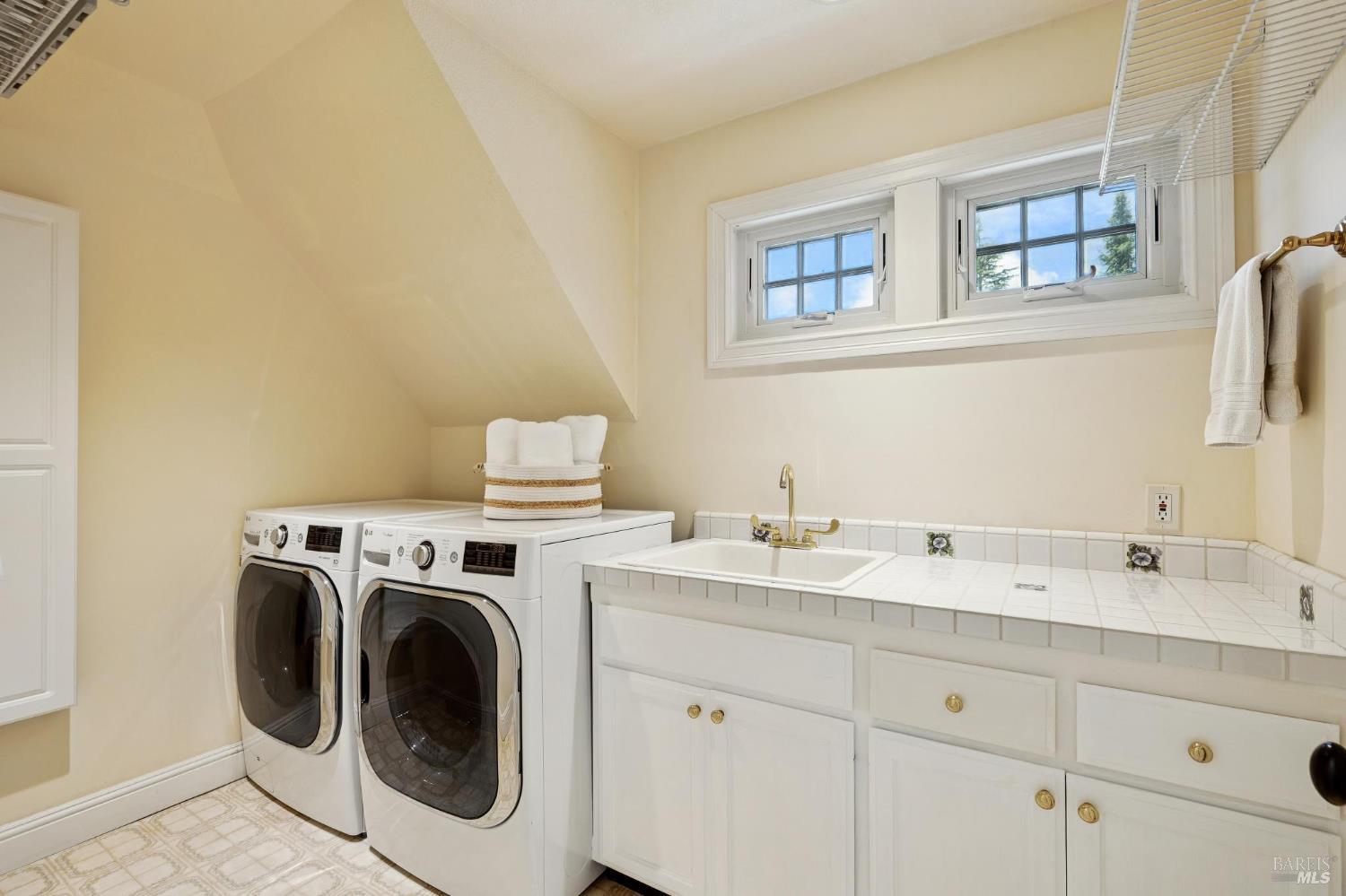 172 Pacheco Avenue Novato CA 94947