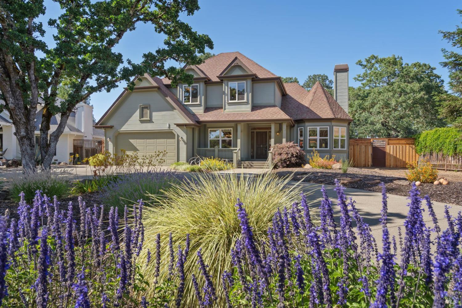 218 Grove Street Windsor CA 95492