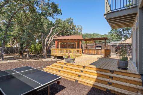 218 Grove Street Windsor CA 95492
