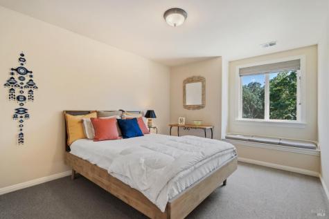 218 Grove Street Windsor CA 95492