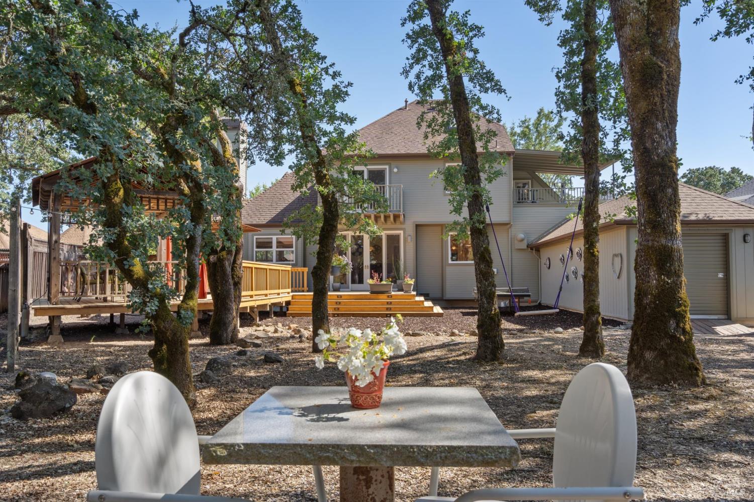218 Grove Street Windsor CA 95492