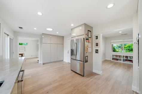 2418 Grahn Drive Santa Rosa CA 95404