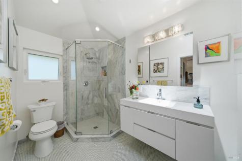 2418 Grahn Drive Santa Rosa CA 95404