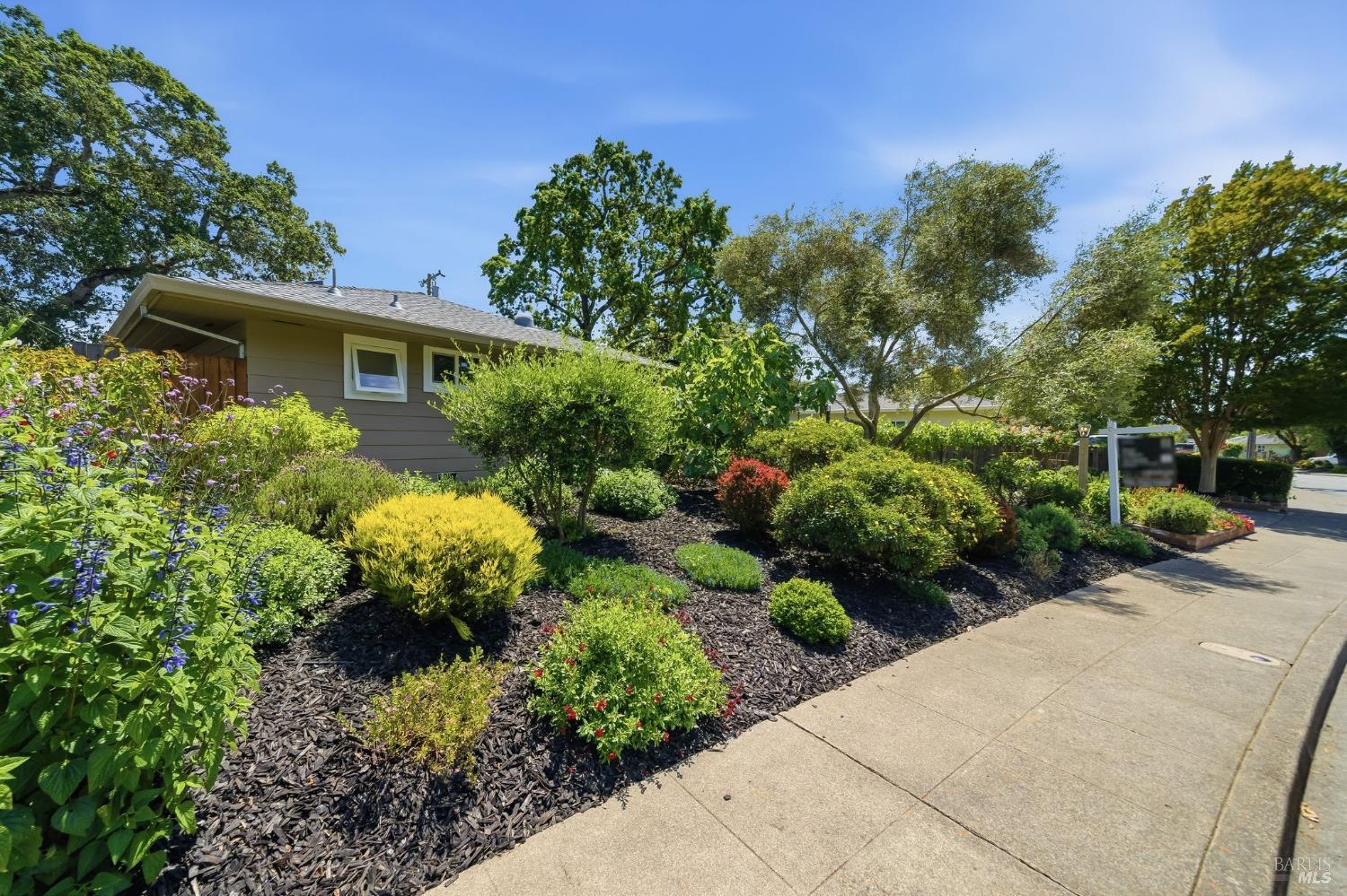 2418 Grahn Drive Santa Rosa CA 95404