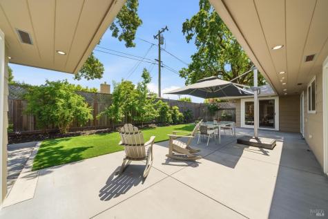 2418 Grahn Drive Santa Rosa CA 95404