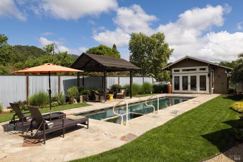 8811 Egg Farm Lane Kenwood CA 95452
