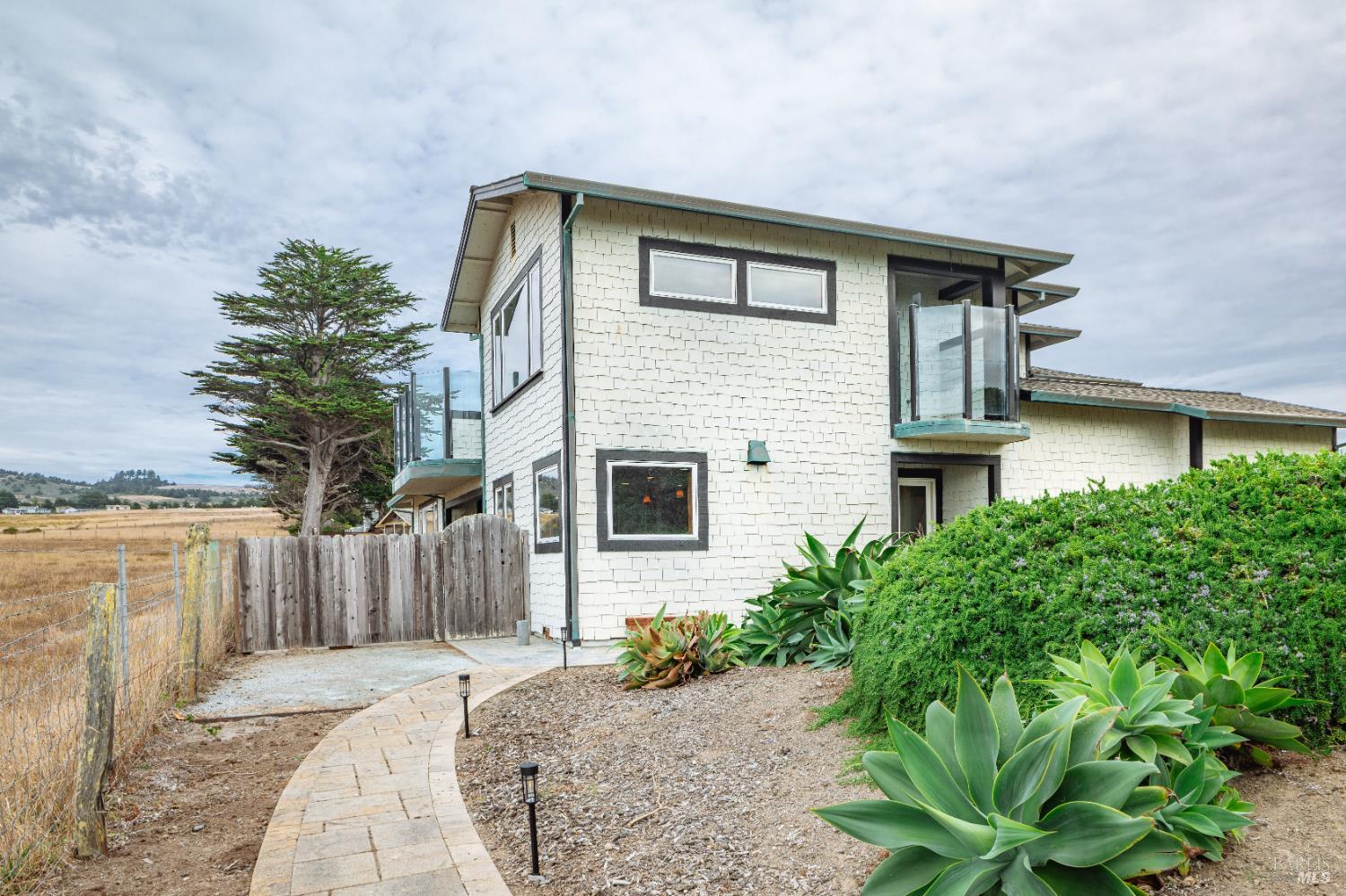 125 Calle Del Sol Avenue Bodega Bay CA 94923