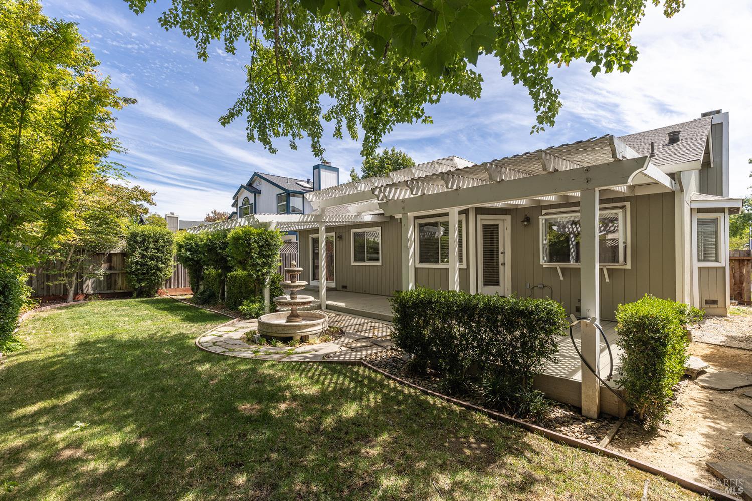 1029 Hampshire Lane Windsor CA 95492