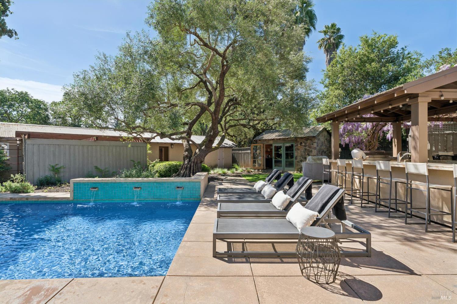 1021 Rose Drive Napa CA 94558