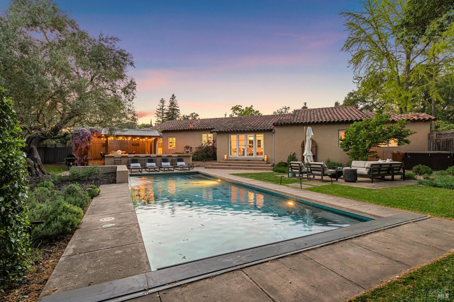 1021 Rose Drive Napa CA 94558