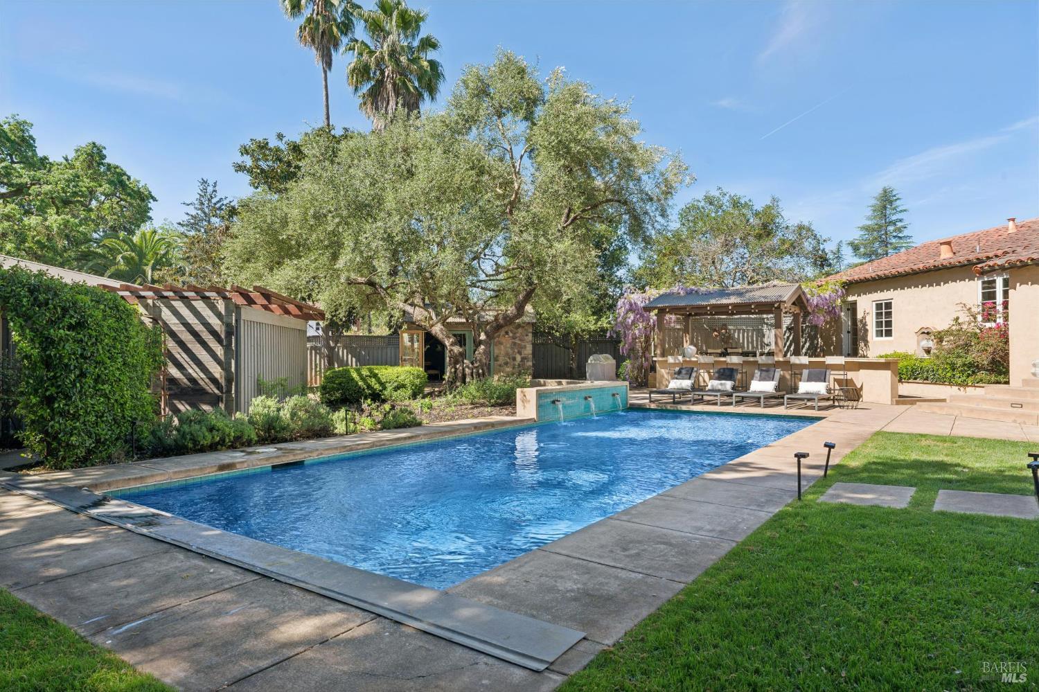1021 Rose Drive Napa CA 94558