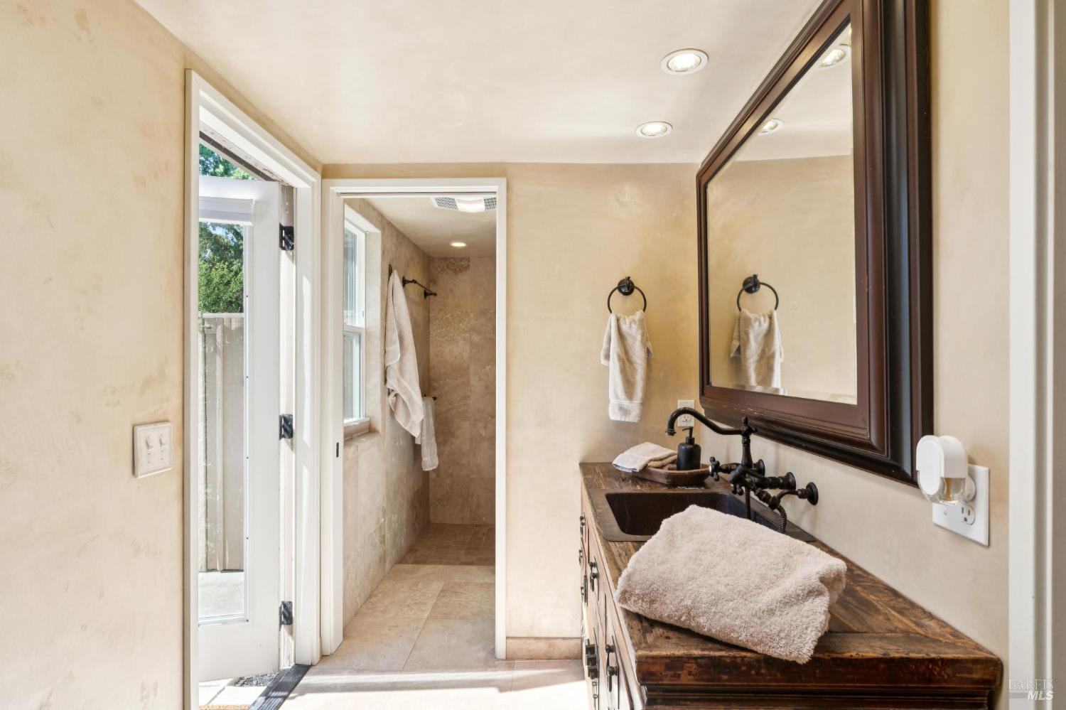 1021 Rose Drive Napa CA 94558