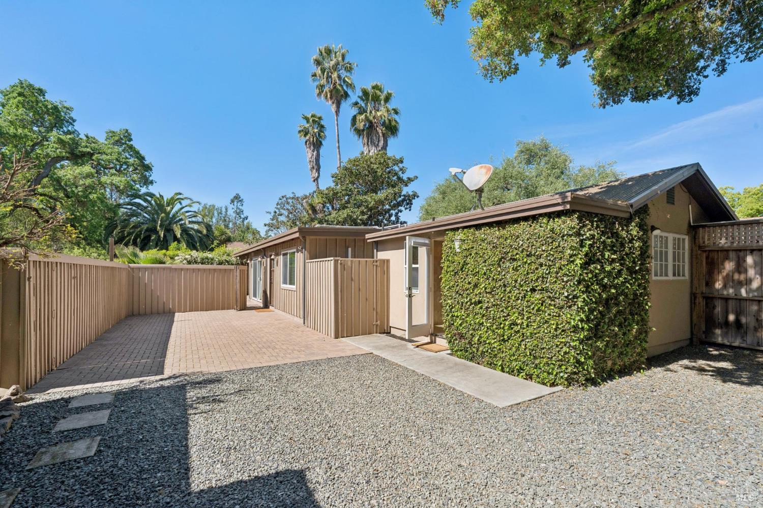 1021 Rose Drive Napa CA 94558