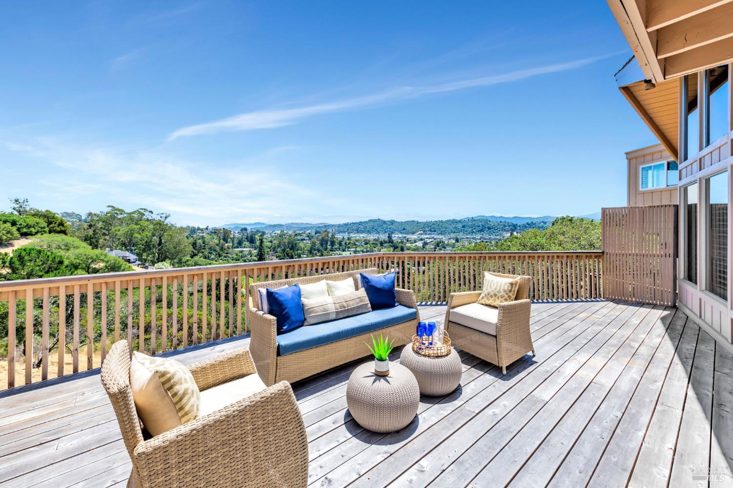 155 Dominican Drive San Rafael CA 94901