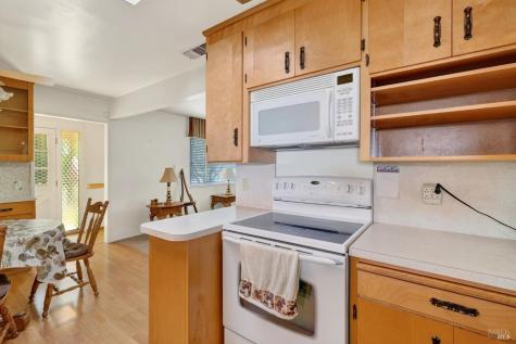 103 Brookside Drive Cloverdale CA 95425