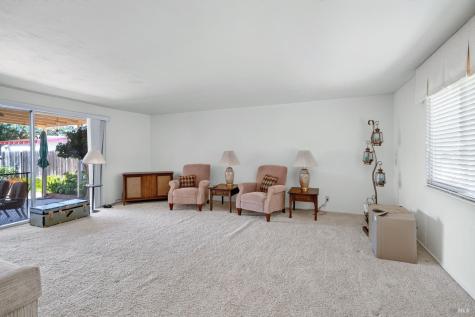 103 Brookside Drive Cloverdale CA 95425