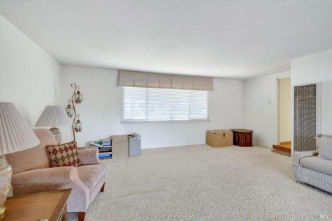 103 Brookside Drive Cloverdale CA 95425