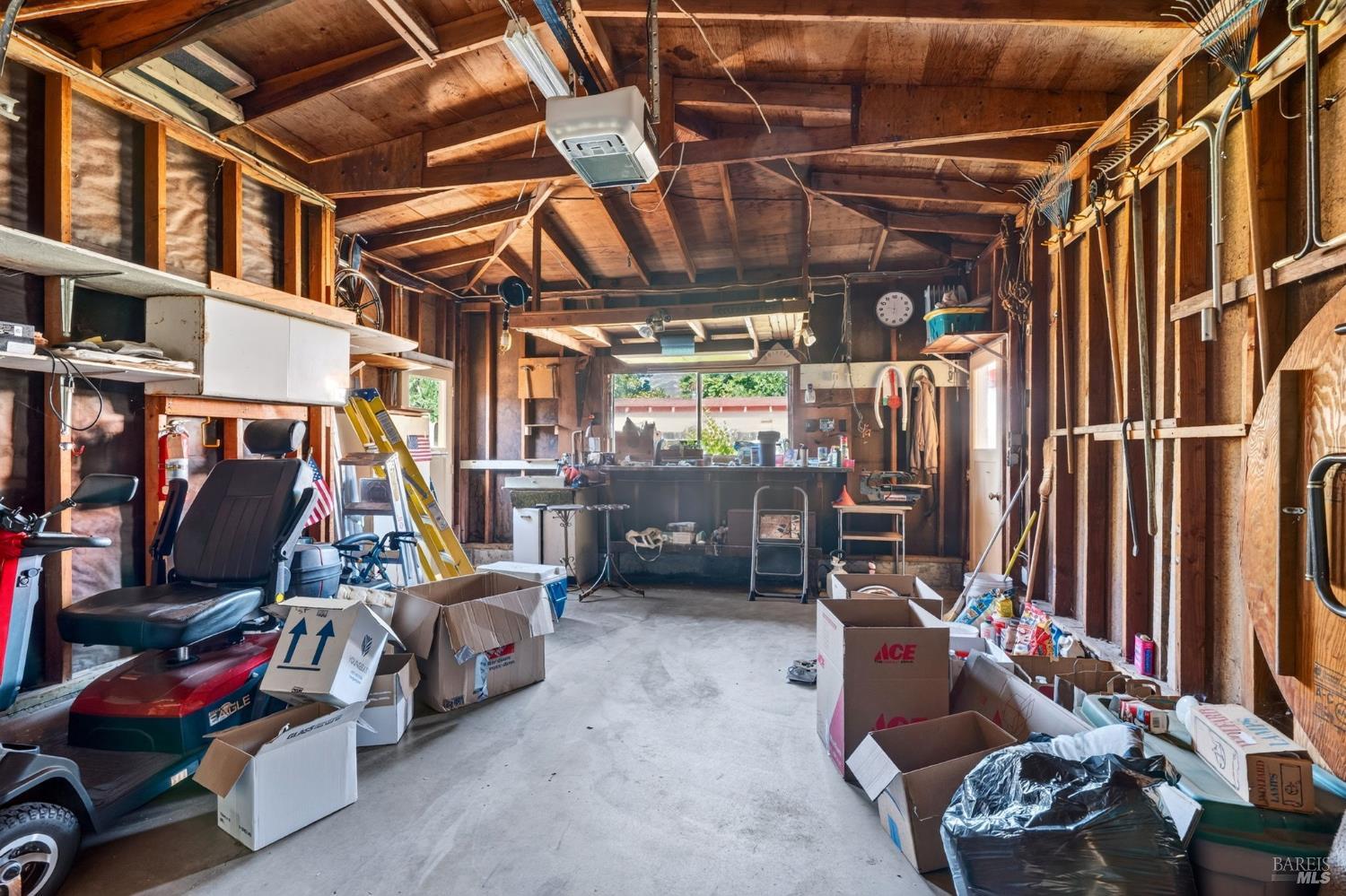 103 Brookside Drive Cloverdale CA 95425