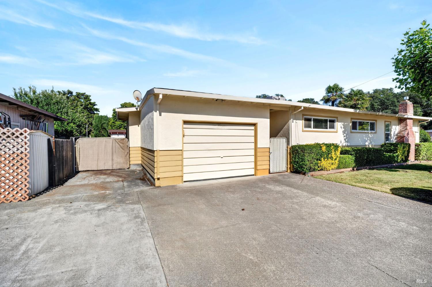 103 Brookside Drive Cloverdale CA 95425