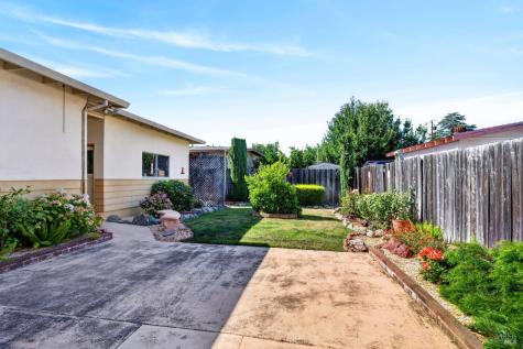 103 Brookside Drive Cloverdale CA 95425