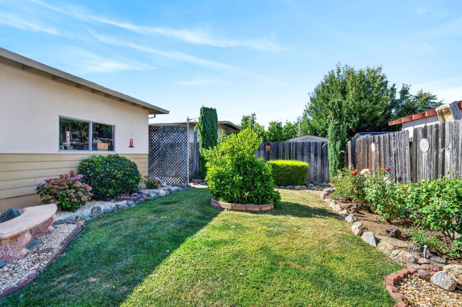 103 Brookside Drive Cloverdale CA 95425