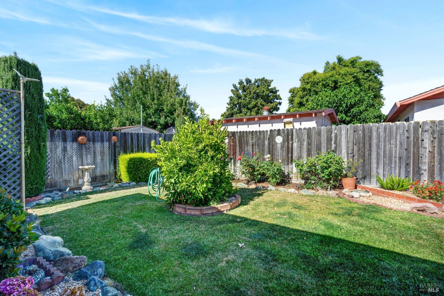 103 Brookside Drive Cloverdale CA 95425