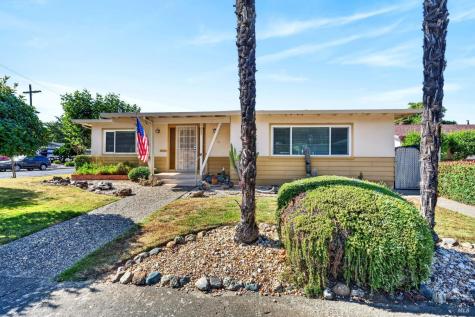 103 Brookside Drive Cloverdale CA 95425