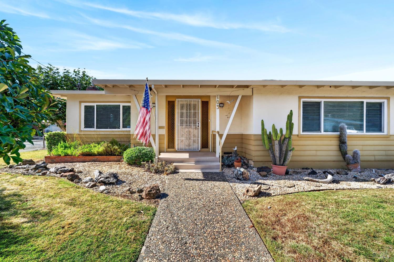 103 Brookside Drive Cloverdale CA 95425