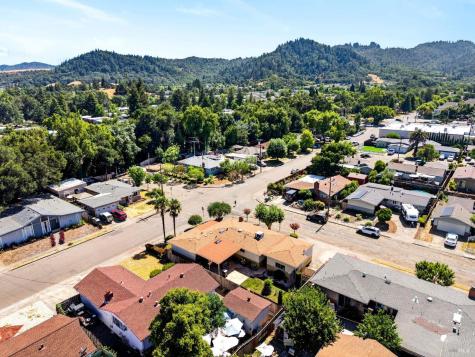 103 Brookside Drive Cloverdale CA 95425