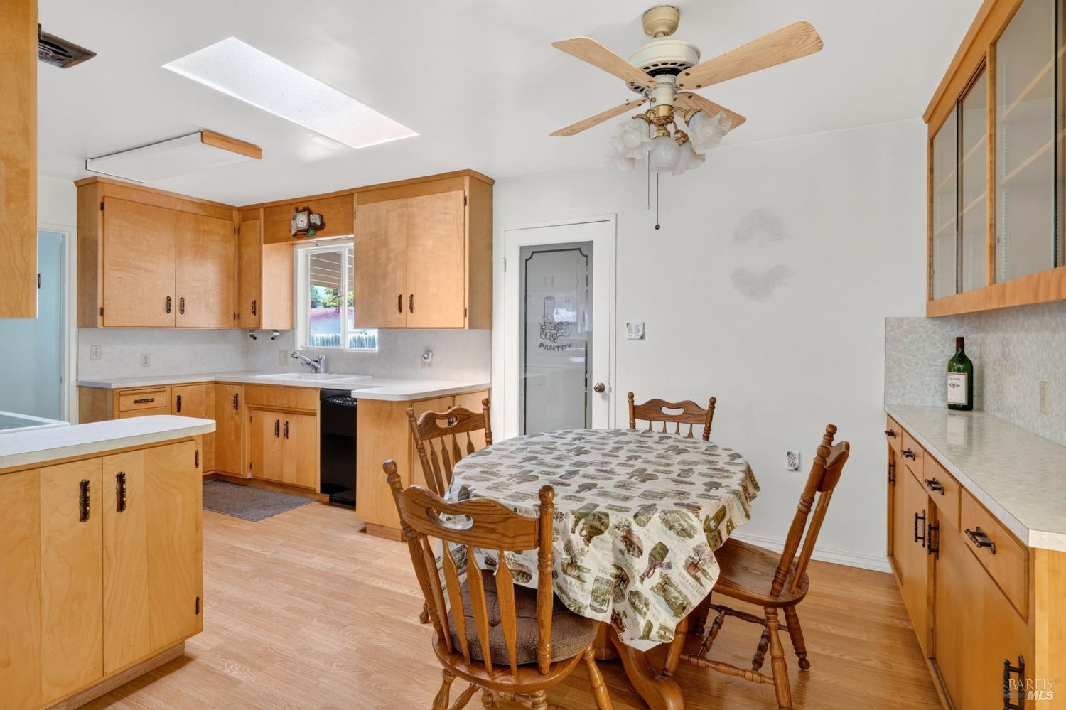 103 Brookside Drive Cloverdale CA 95425