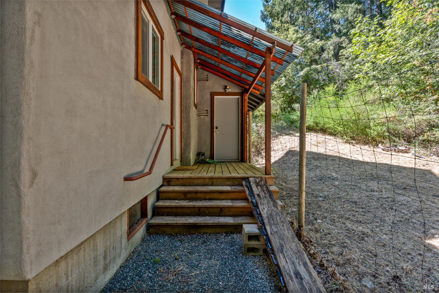 4340 Blackhawk Drive Willits CA 95490