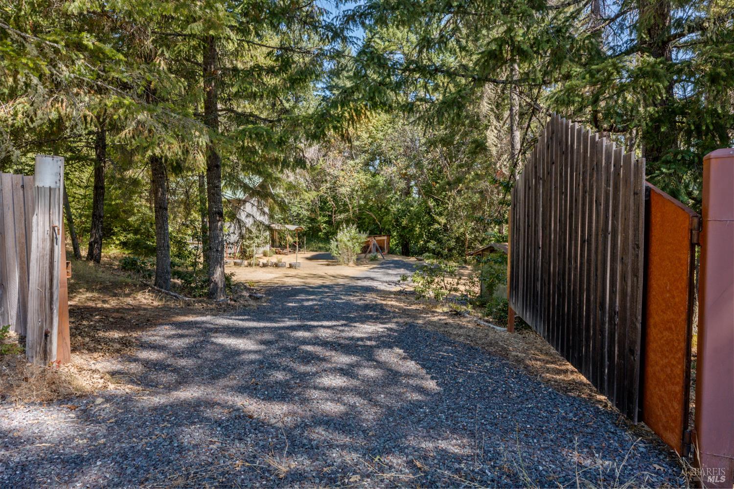 4340 Blackhawk Drive Willits CA 95490