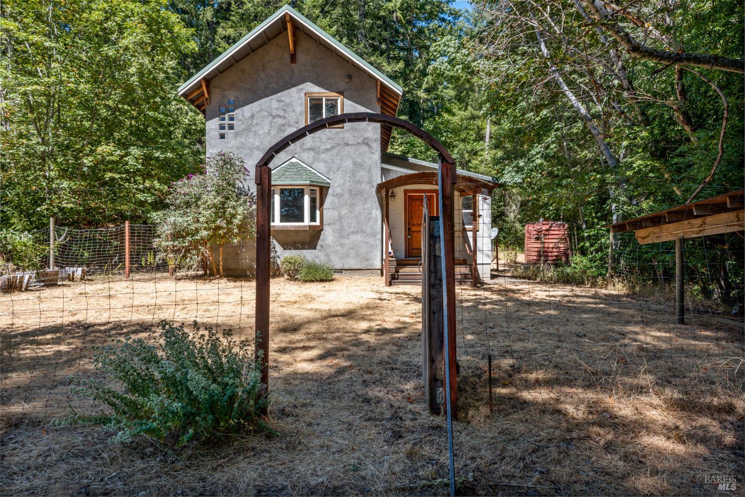 4340 Blackhawk Drive Willits CA 95490