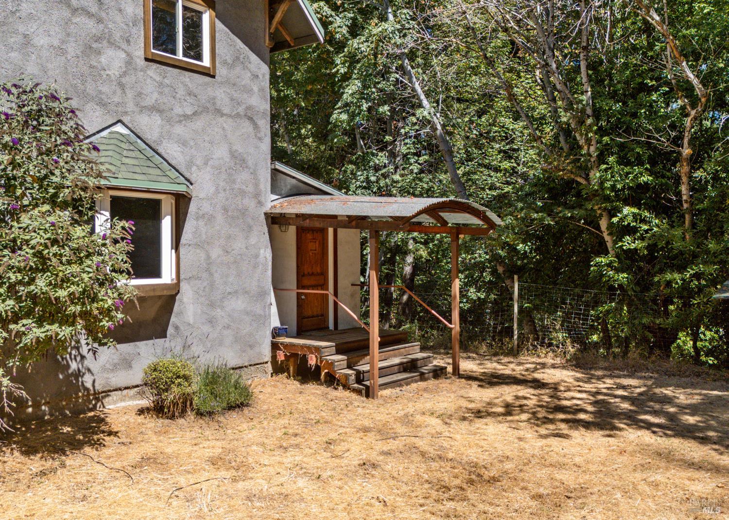 4340 Blackhawk Drive Willits CA 95490