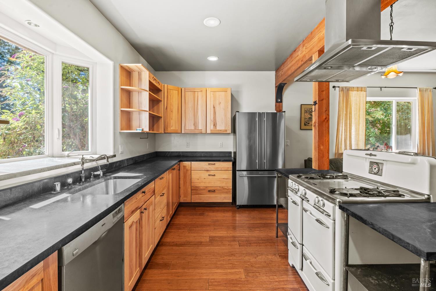 4340 Blackhawk Drive Willits CA 95490