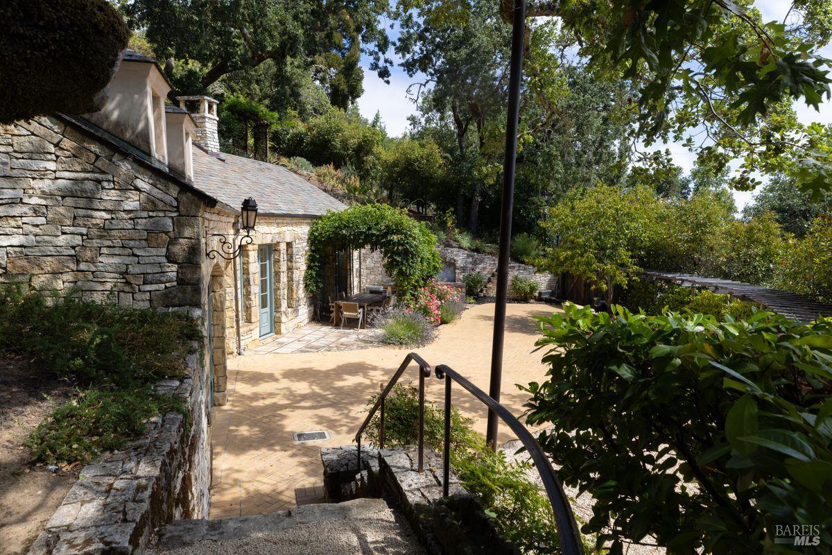 27 Upper Road Ross CA 94957